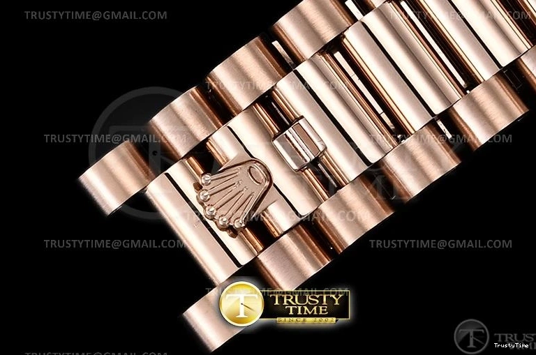 1113 RDD0219H – DayDate 36mm ComfortFit 694